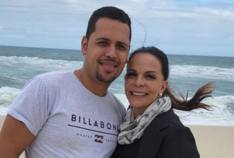Cantor Kaddu Smith, do hit lembranças, marca início de 2023 com sucesso ao lado de Sula Miranda Cantor Kaddu Smith, do hit lembranças, marca início de 2023 com sucesso ao lado de Sula Miranda