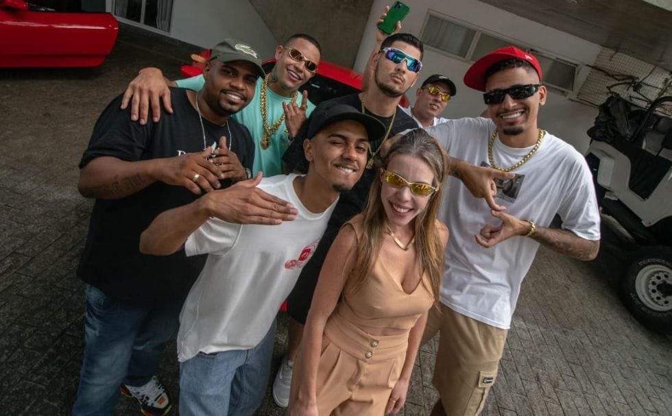 Veridiana Ulson, considerada a Dentista dos artistas transforma a vida dos Mcs e recebe homenagem Veridiana Ulson, considerada a Dentista dos artistas transforma a vida dos Mcs e recebe homenagem