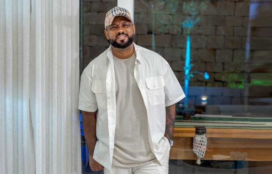 Funkeiro Márcio G regrava o hit 'A Distância' em homenagem ao eterno parceiro Goró Funkeiro Márcio G regrava o hit 'A Distância' em homenagem ao eterno parceiro Goró