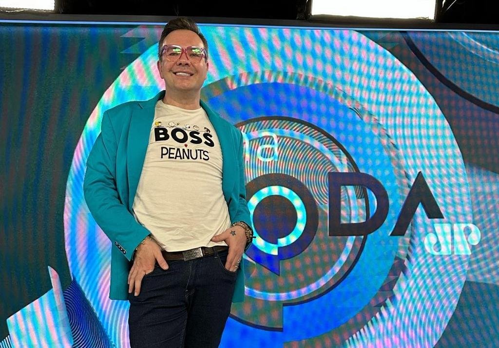 Deputado Nikolas Ferreira processa a ex-BBB Ana Paula Renault 9 Jornalista Felipeh Campos - Foto: Reprodução Instagram