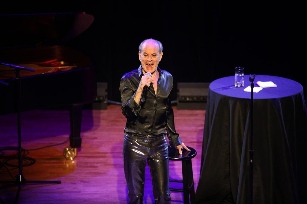 Ney Matogrosso revela por que nunca quis se casar: “Deus que me livre” 25 Ney Matogrosso se apresenta em The Town Hall em New York com casa lotada