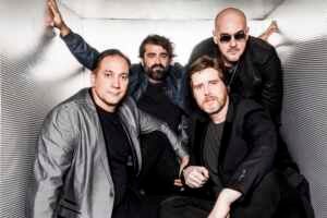 “Festa Geração 80” com Biquíni Cavadão e Uns & Outros no Bangú Shopping