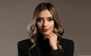 Sophia Martins fala do lançamento de seu livro para o Programa Internacional ‘To Talk’