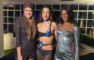 Tina Calamba rouba a cena em evento na capital paulistana