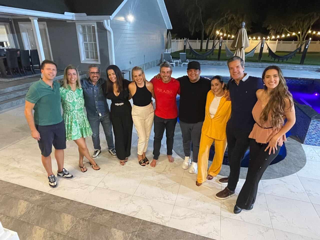 Bruno Avelar recebe Luigi Barrichelli, Nívea Stelmann e Carlos Machado em sua mansão Bruno Avelar recebe Luigi Barrichelli, Nívea Stelmann e Carlos Machado em sua mansão