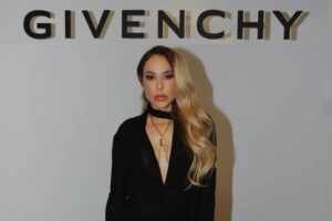 Influencer Juliana Herc é convidada pela Maison Givenchy e por Alvaro Iannibelli para experiência em Paris