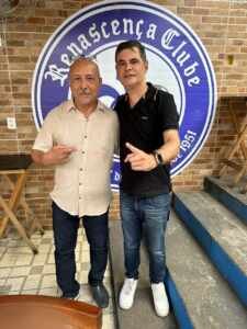 Advogado dos famosos, José Estevam é homenageado no RJ