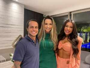 Conheça a ‘teacher dos famosos’, que revoluciona o ensino de inglês