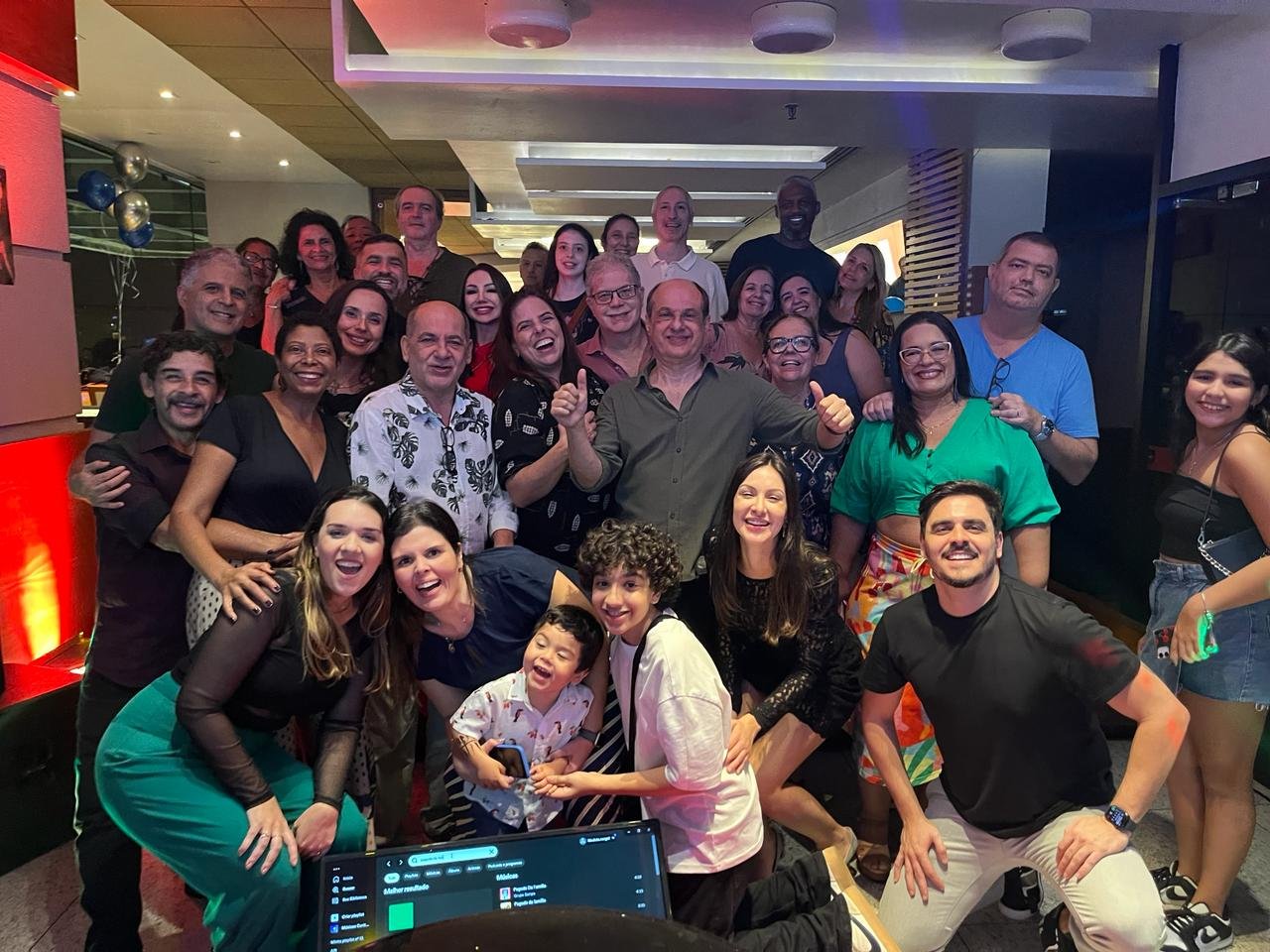 Marco Marcondes celebra 61 anos em festa animada no Rio de Janeiro Marco Marcondes celebra 61 anos em festa animada no Rio de Janeiro