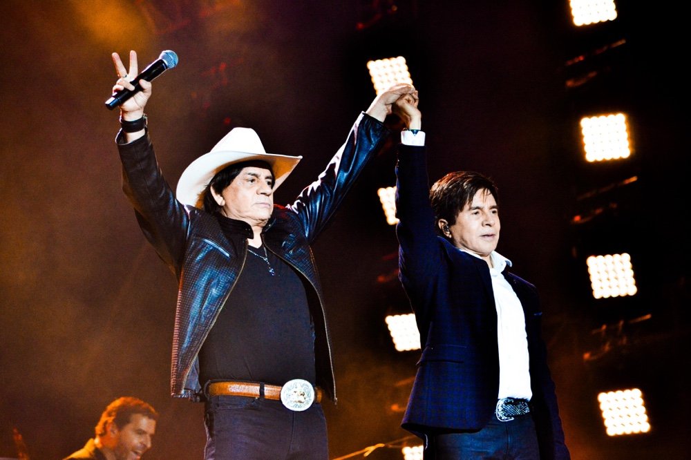 Chitãozinho e Xororó, Maiara e Maraisa, Luan Pereira e Luan Santana fazem show memorável no Rodeio de Americana 10 Chitãozinho e Xororo - Foto: Gean Lucas Fotografia / EGOBrazil