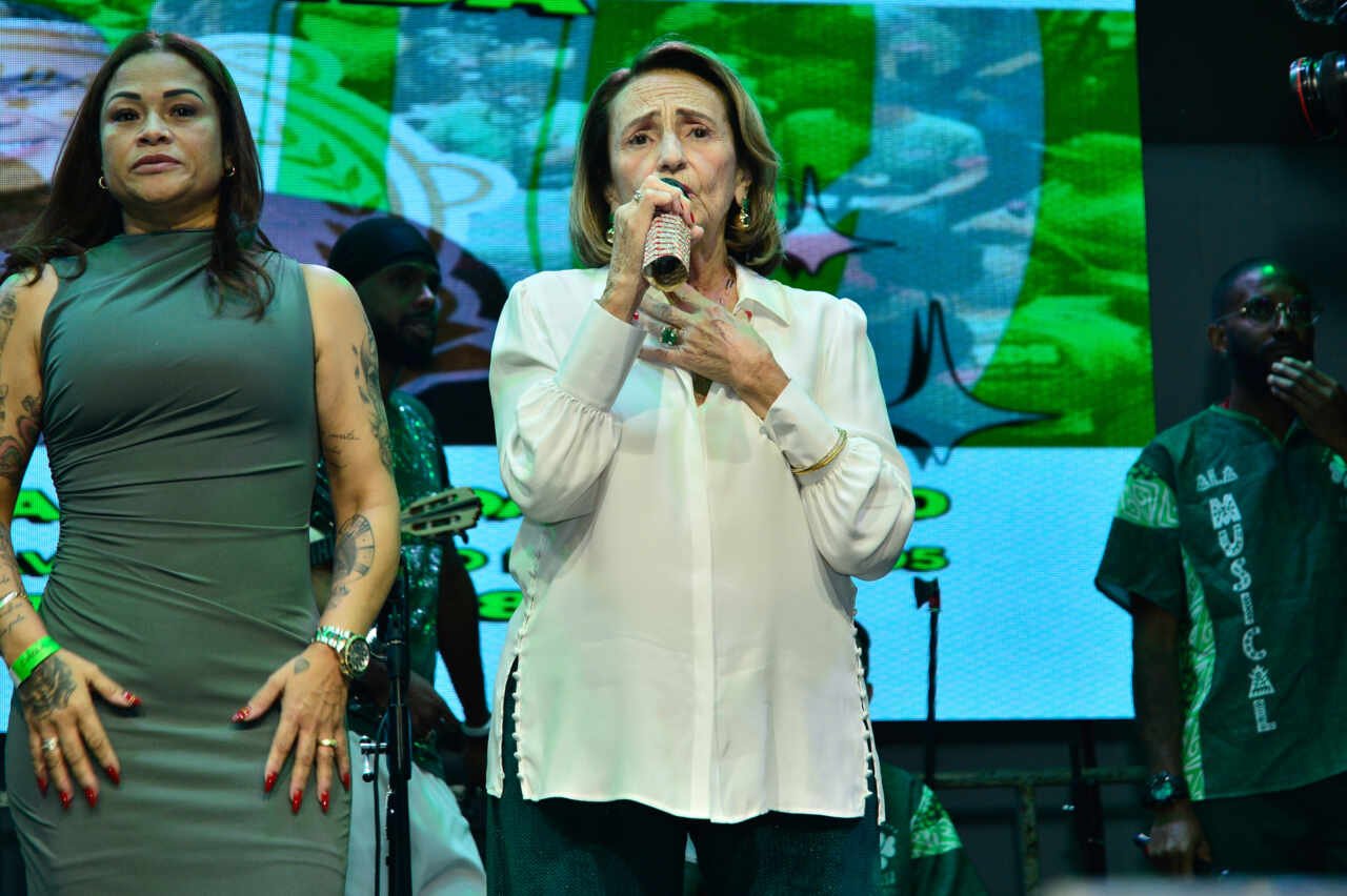 Lucinha Araújo e Gracyanne Barbosa no lançamento do enredo da Camisa Verde e Branco em SP 24 Fotos : Eduardo Martins / Brazil News