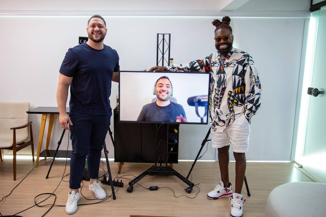 Feyjão e Anitta: parceria inédita para o samba enredo da Unidos da Tijuca Feyjão e Anitta: parceria inédita para o samba enredo da Unidos da Tijuca