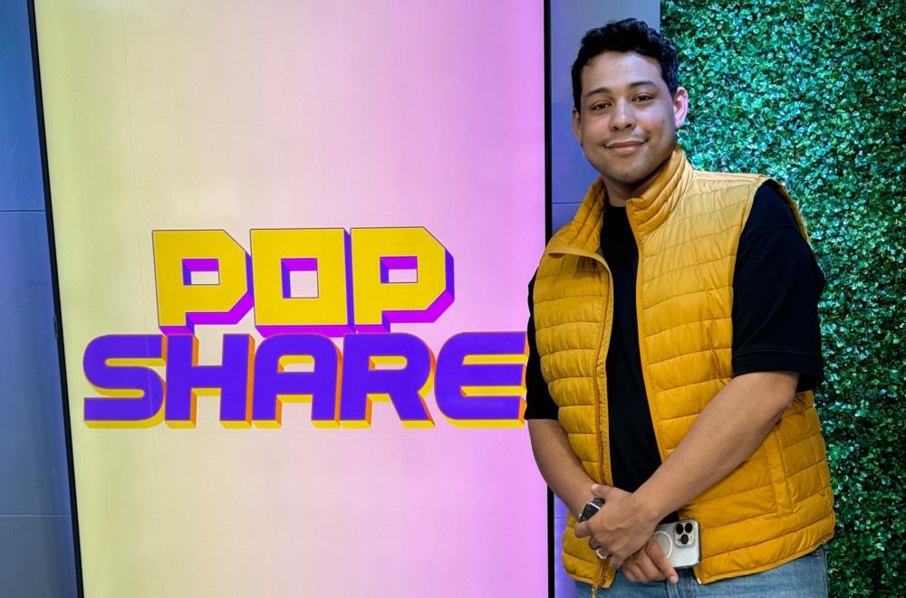 No comando do Pop Share, Joby é o apresentador líder de audiência no exterior No comando do Pop Share, Joby é o apresentador líder de audiência no exterior