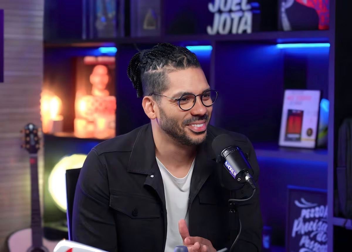 Podcast de Joel Jota está entre os mais ouvidos do Brasil Podcast de Joel Jota está entre os mais ouvidos do Brasil