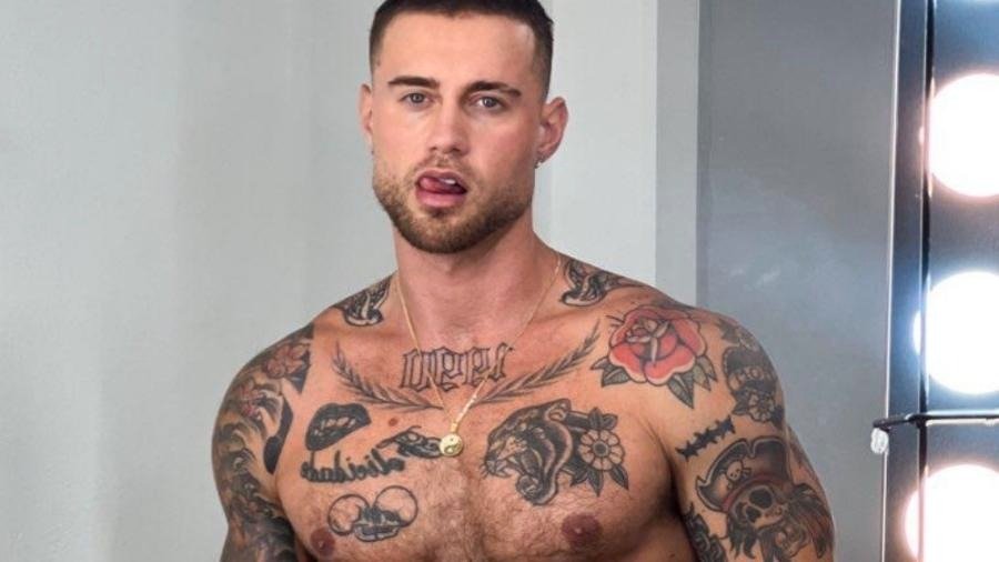 Ex-bombeiro de Eliana, Yuri Bonotto afirma que dobrou ganhos no OnlyFans após o fim do programa Ex-bombeiro de Eliana, Yuri Bonotto afirma que dobrou ganhos no OnlyFans após o fim do programa
