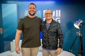 Conheça o compositor por trás dos sucessos do grupo Sorriso Maroto