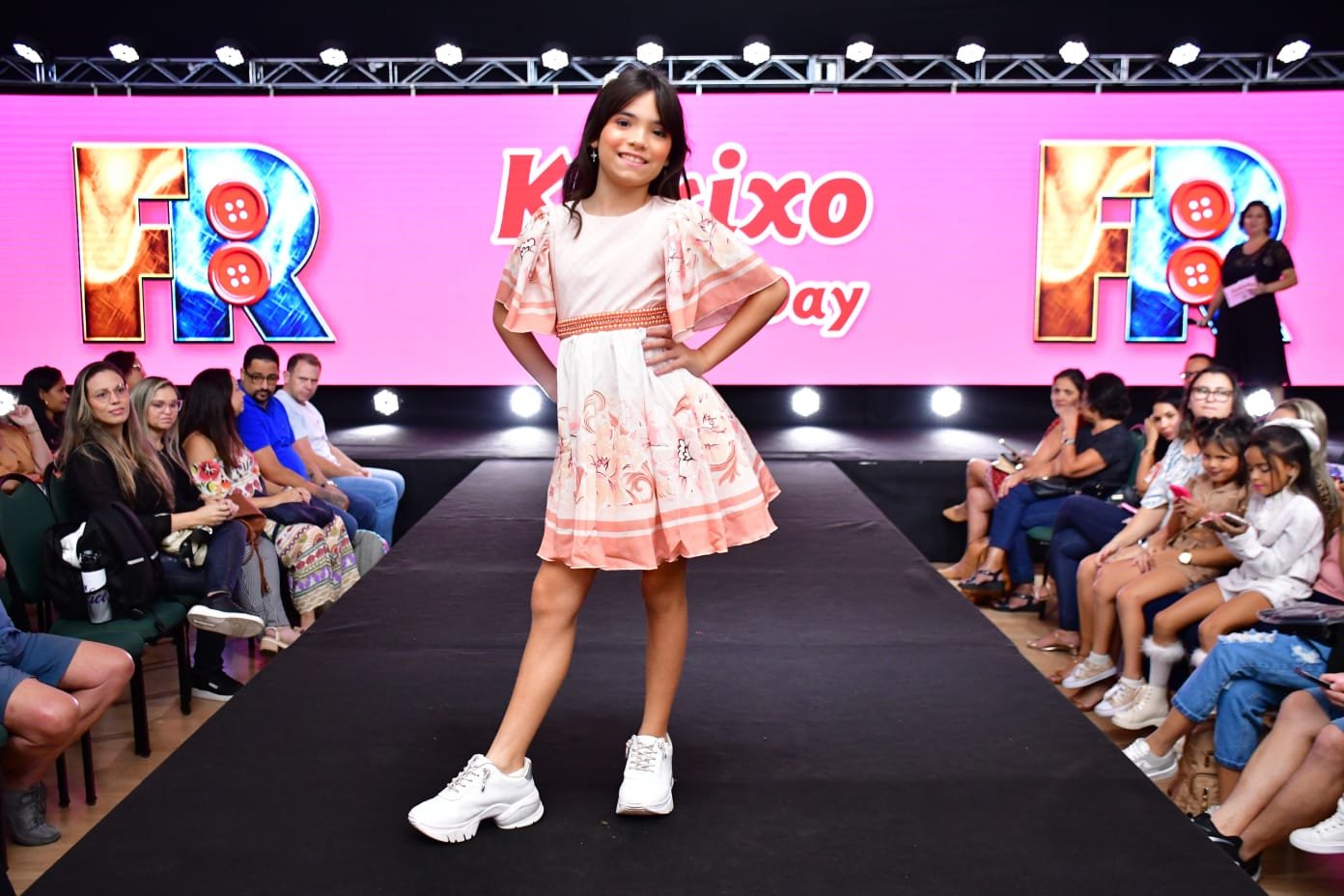 Sophia Sampaio: A promessa mirim da moda e do entretenimento; conheça! Sophia Sampaio: A promessa mirim da moda e do entretenimento; conheça!