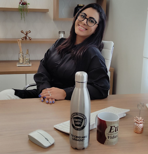 Tamiris de Alvarenga se torna referência em Hipnoterapia Online com método inovador 29 Tamiris de Alvarenga
