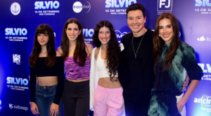 Rodrigo Faro, MC Ryan entre outros são destaque na première do novo filme de Silvio Santos