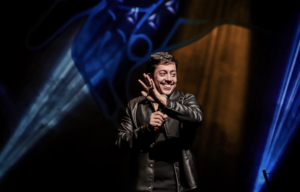 Renato Albani apresenta “Zona de Conforto” em Belo Horizonte