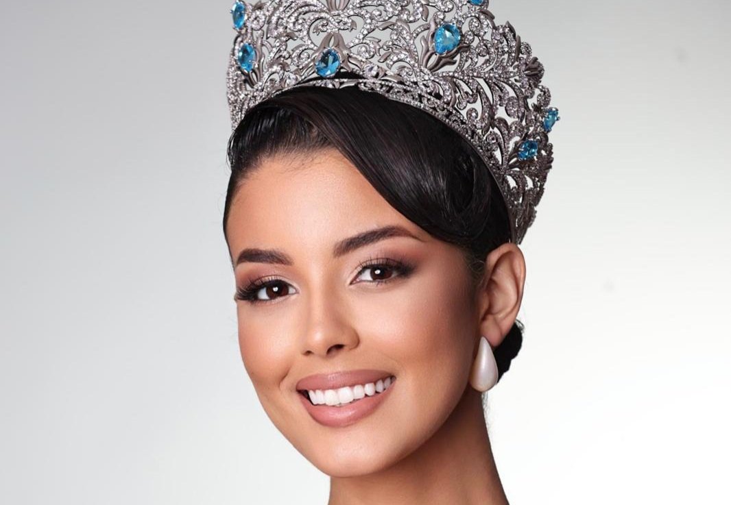 Luana Cavalcante, Miss Brasil Universe 2024, retorna a Recife em meio emoção popular