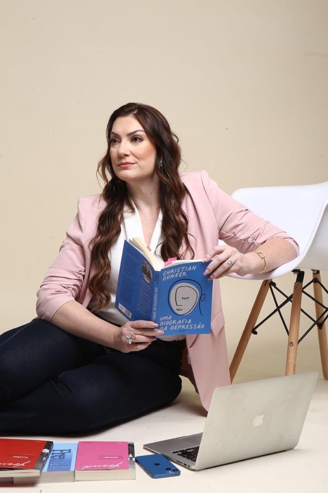 Juliana Conti: Psicóloga e Psicanalista esclarece a importância de reconhecer e tratar o Burnout 10 74871364 8b47 483f 81d8 a28062428416 1