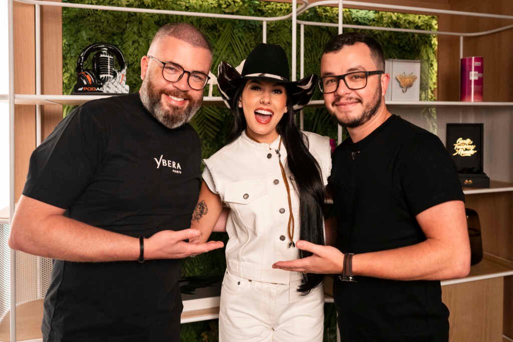 Ana Castela visita a sede da Ybera Paris em Vitória no ES Ana Castela visita a sede da Ybera Paris em Vitória no ES