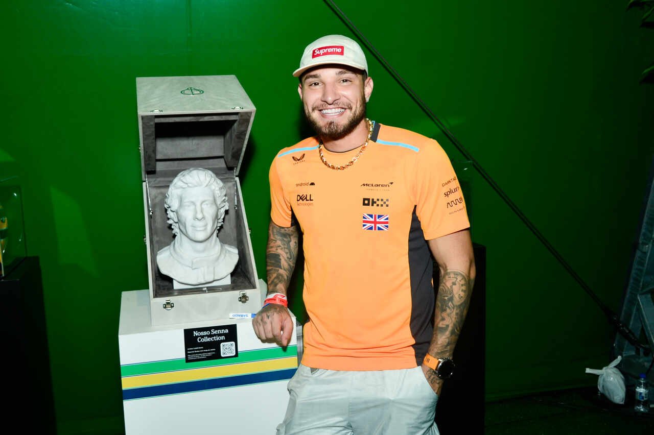Mc Gui Prestigia Treino do GP de Fórmula 1 em São Paulo Mc Gui Prestigia Treino do GP de Fórmula 1 em São Paulo