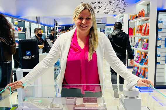Paola Doldán: Liderazgo Femenino en el Mercado Empresarial de Ciudad del Este paraguay
