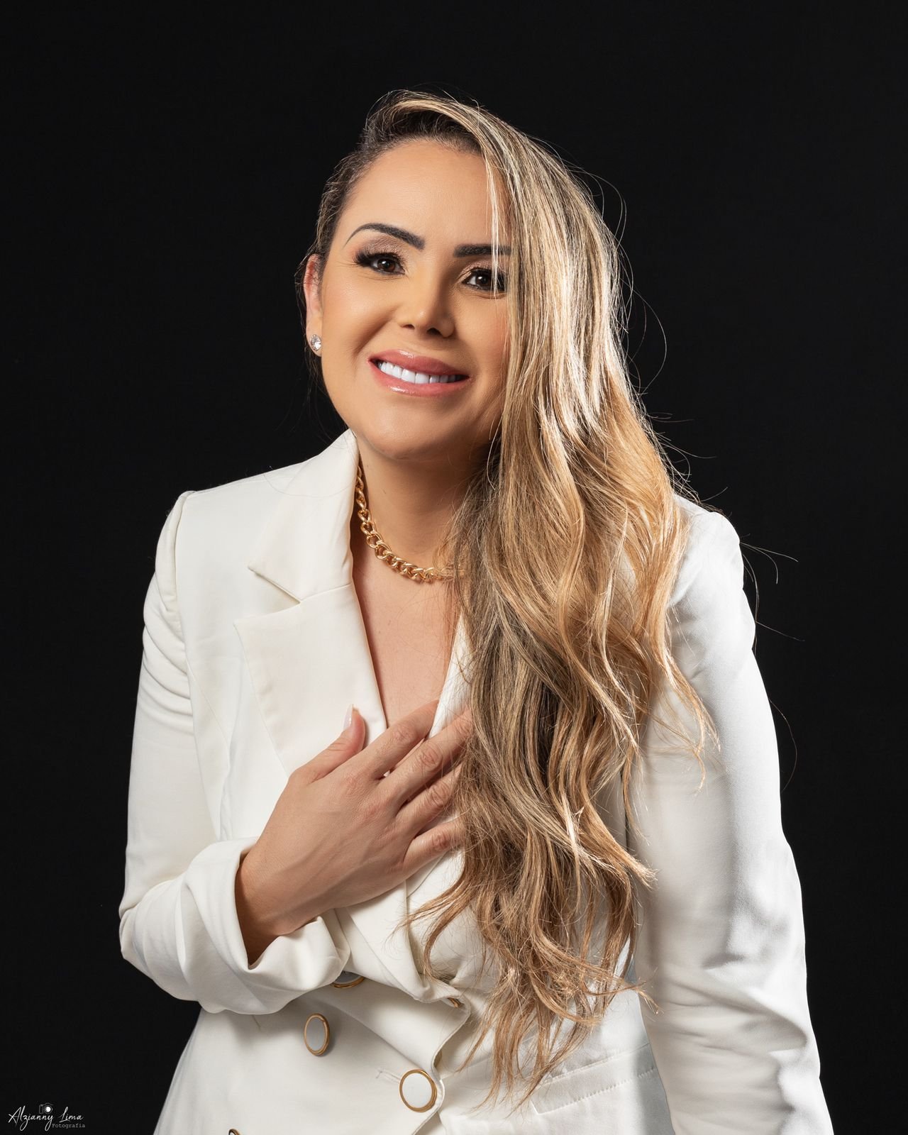 Luciana Lima: Como Amor-Próprio e Autoestima Transformam o Processo de Emagrecimento 34 WhatsApp Image 2024 11 22 at 15.39.50