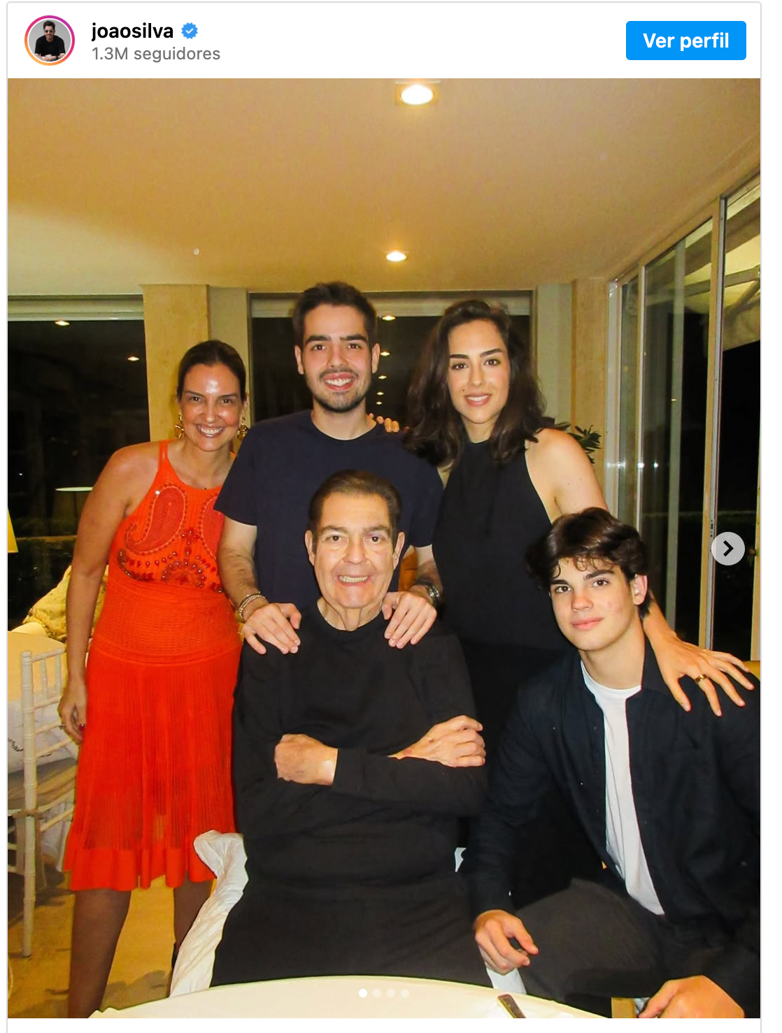Faustão faz aparição especial em celebração de Natal com familia 21 Faustão faz rara aparição em celebração de Natal com a família