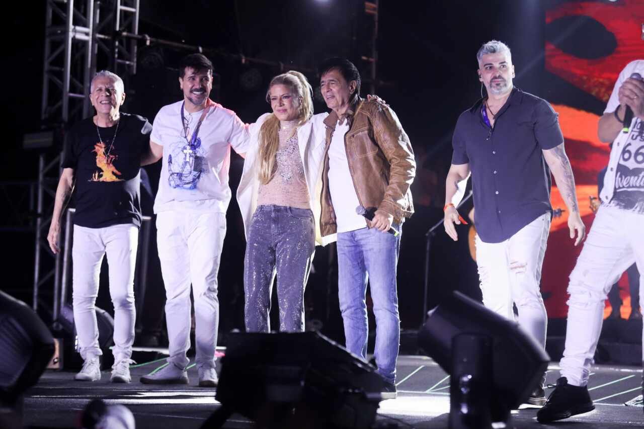 Paula Toller embala noite nostálgica no Navio do Roupa Nova 27 Paula Toller embala noite nostálgica no Navio do Roupa Nova