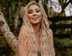 Chaline Grazik fala sobre o calendário chinês e revela ritual para atrair riqueza em 2025