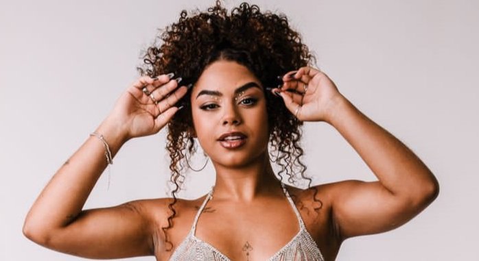 Cantora Angel, uma jovem promessa da nova geração da música