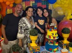 Theo Matos celebra aniversário de 8 anos com festa temática de LEGO