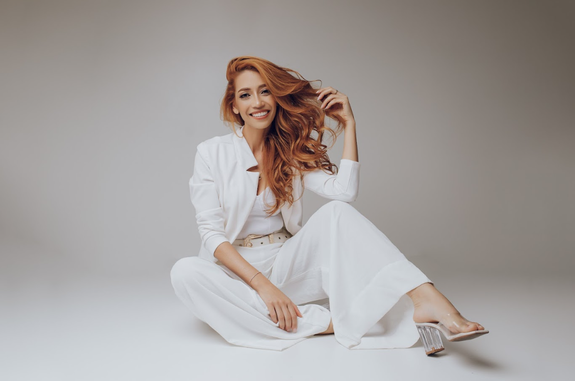 Natália Salgado: a psicóloga que perpetua laços com sensibilidade e intenção Natália Salgado: a psicóloga que perpetua laços com sensibilidade e intenção
