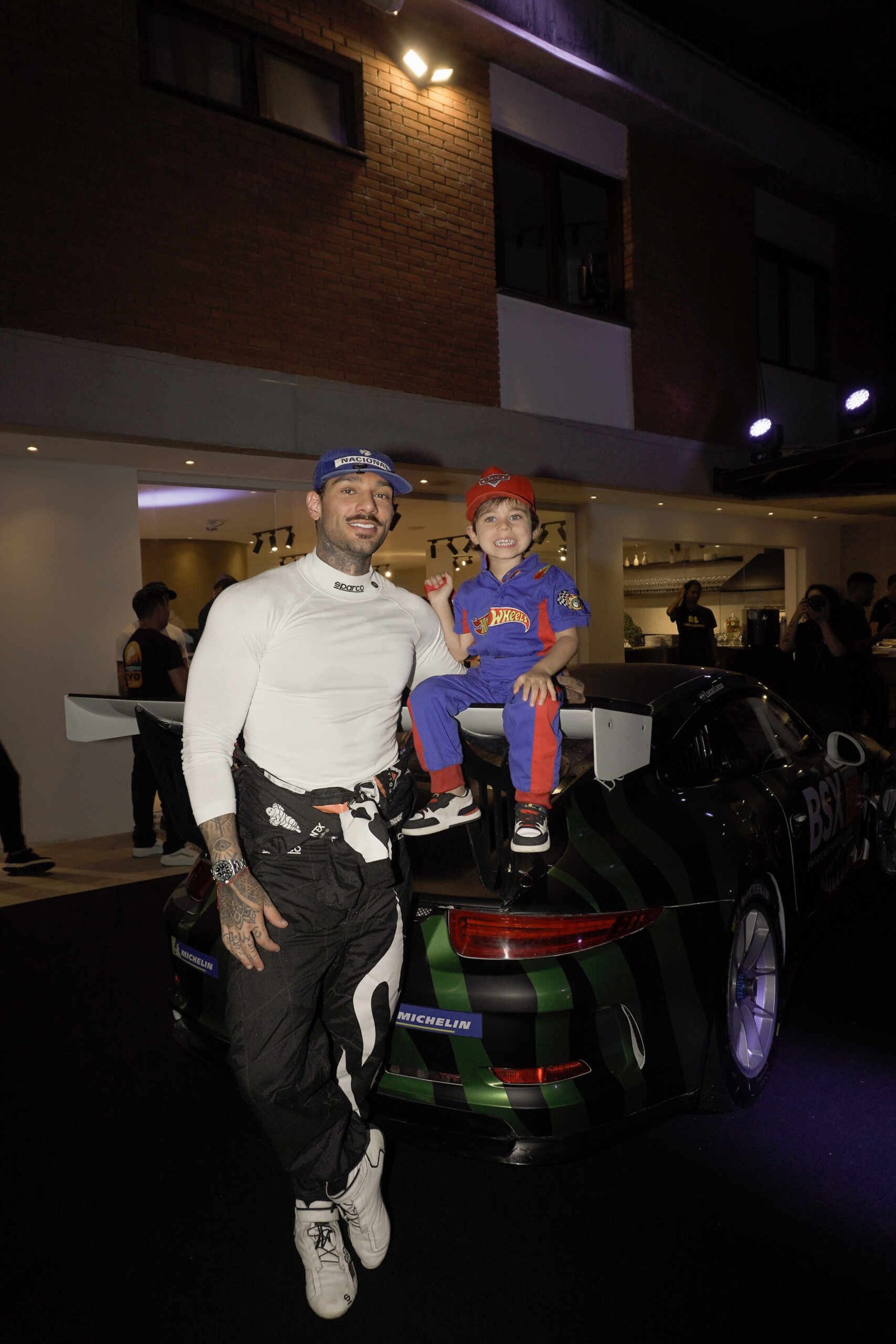 Lucas Lucco apresenta carro para temporada 2025 da Porsche Cup 31 IMG 7141 scaled