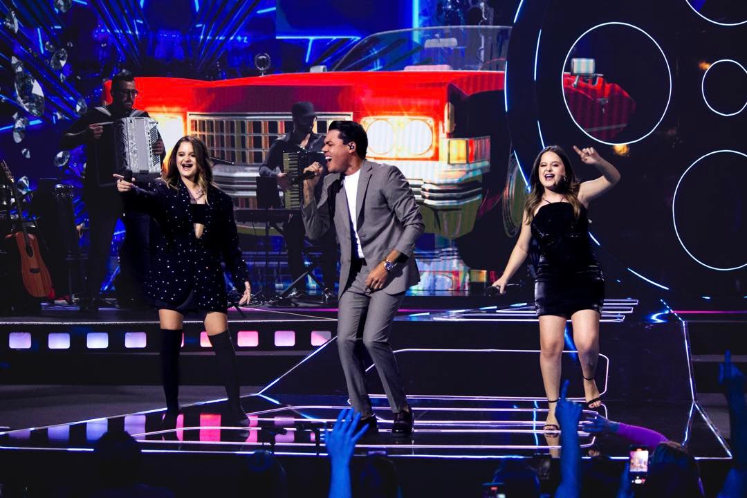 Com Felipe Araújo, Traia Véia, Júlia e Rafaela, Thalita e Eliza gravam DVD em São Paulo 14 IMG 9108