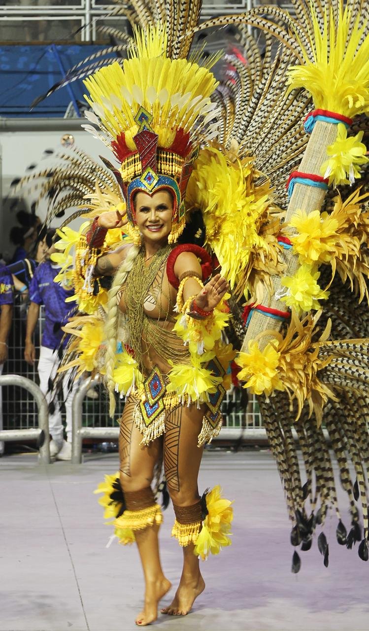 Empresária e Influencer Isis Camargo no Carnaval – Desfile e Empoderamento no Acadêmicos do Tucuruvi 24 Isis Camargo - Crédito da Foto: Fábio Serrano, Renato Cipriano e Zuleika Ferreira / Divulgação