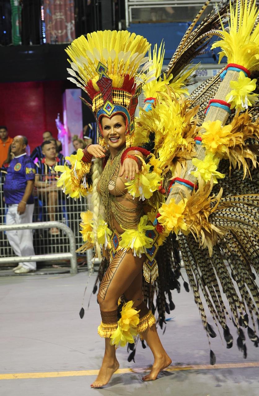 Empresária e Influencer Isis Camargo no Carnaval – Desfile e Empoderamento no Acadêmicos do Tucuruvi 27 Isis Camargo - Crédito da Foto: Fábio Serrano, Renato Cipriano e Zuleika Ferreira / Divulgação