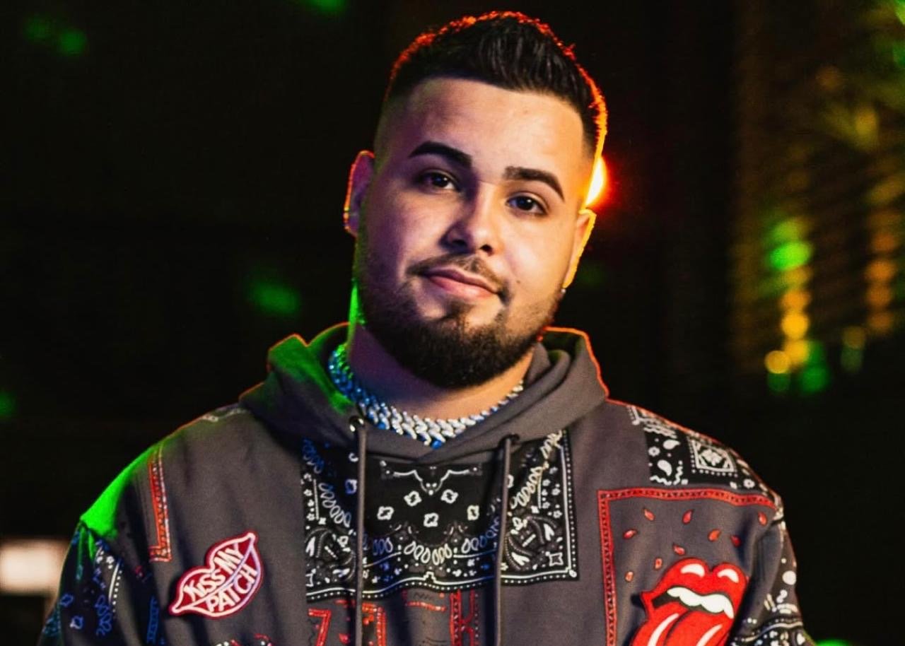 Jerry Smith lança “Traficando Amor” e inicia nova era com superprodução vibrante Jerry Smith lança “Traficando Amor” e inicia nova era com superprodução vibrante