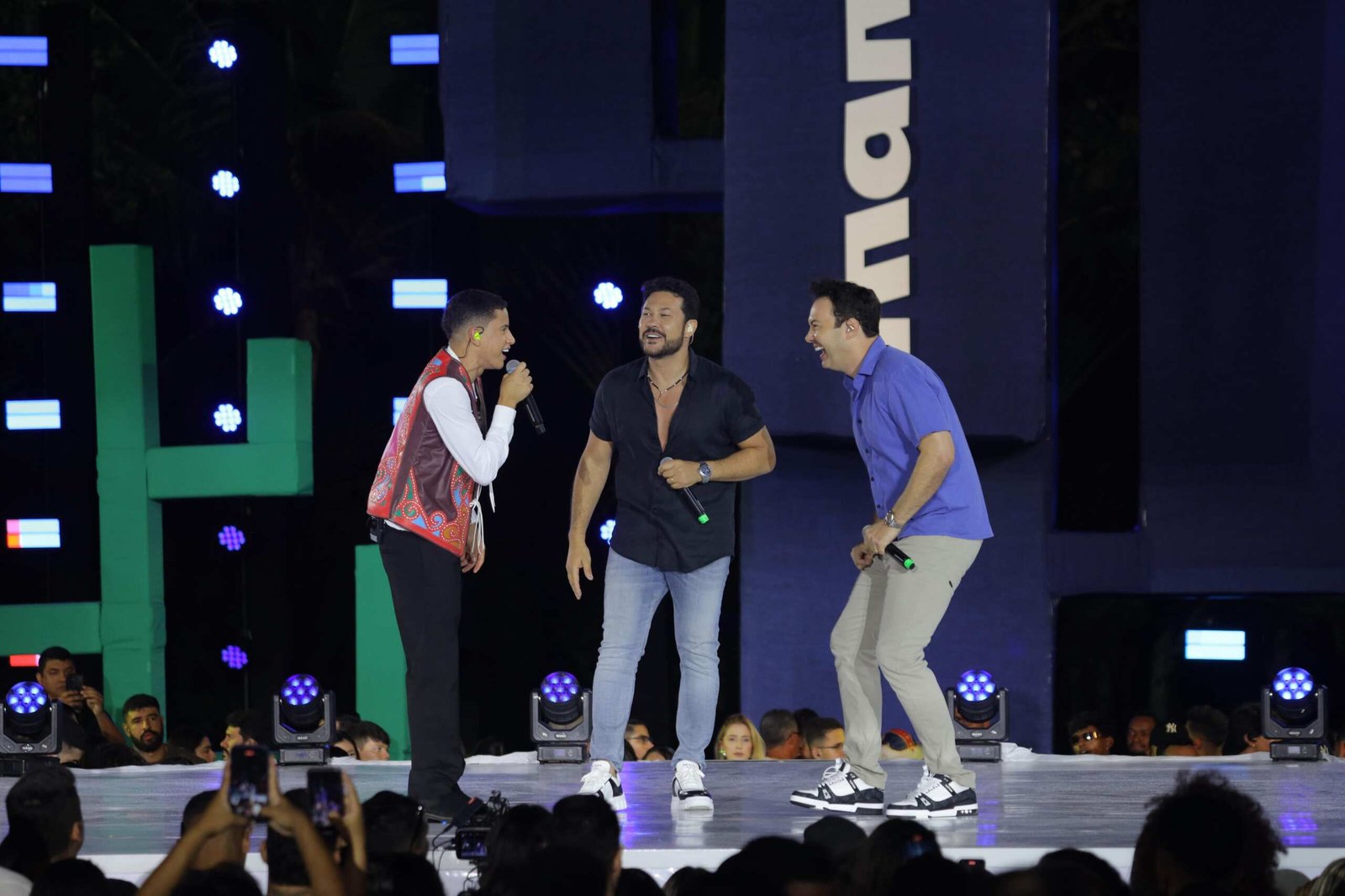 “Ferida Recente”: Manim e João Bosco & Vinícius misturam piseiro e sertanejo 26 PHOTO 2025 04 11 13 56 51 scaled