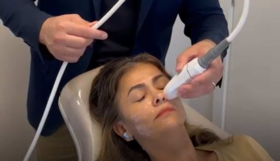 Afinal, Suzana Alves é natural mesmo? Atriz nega procedimentos estéticos, mas fontes revelam o contrário Afinal, Suzana Alves é natural mesmo? Atriz nega procedimentos estéticos, mas fontes revelam o contrário