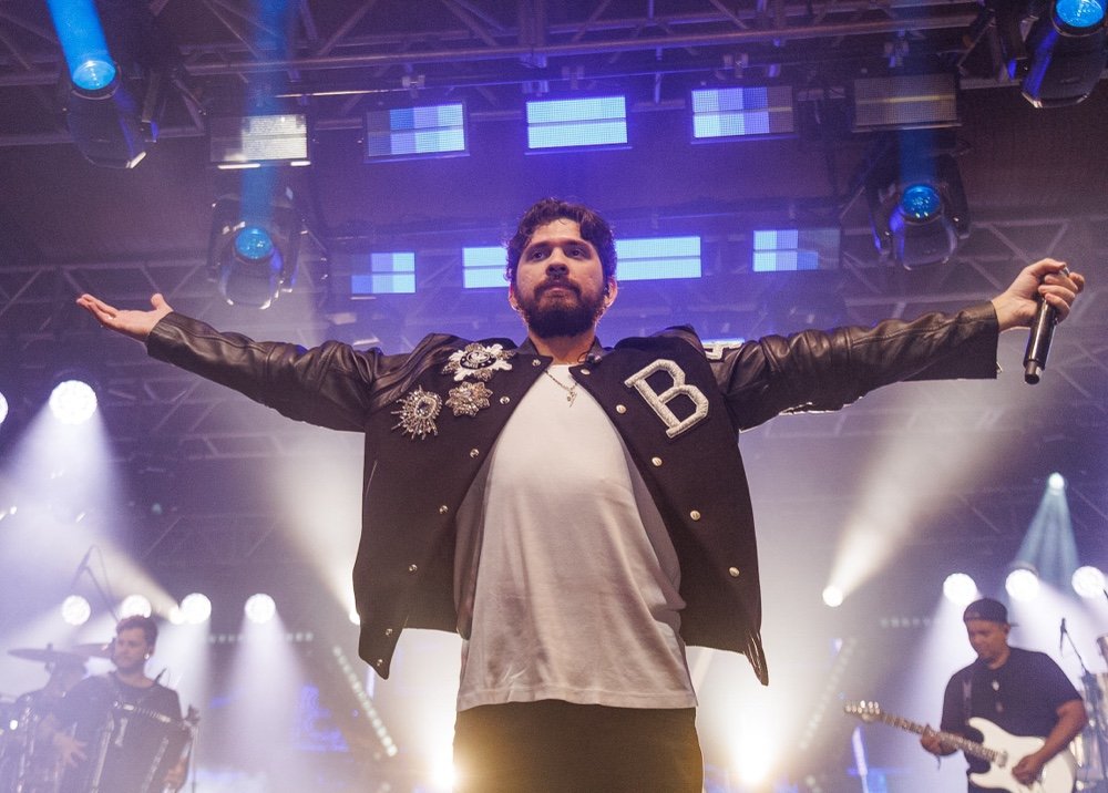 Gusttavo Mioto viraliza ao comentar relato de fã e fala gera repercussão nas redes Desanexadas