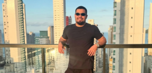Jerry Smith está a todo vapor com novo clipe e música: “Ela Está Descontrolada” promete ser o próximo hit