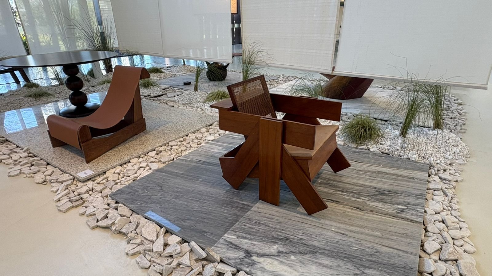 Fronteiras do Design celebra 50 anos do Bueno Netto com mostra inédita no Parque Global Cultural de arte e decoração
