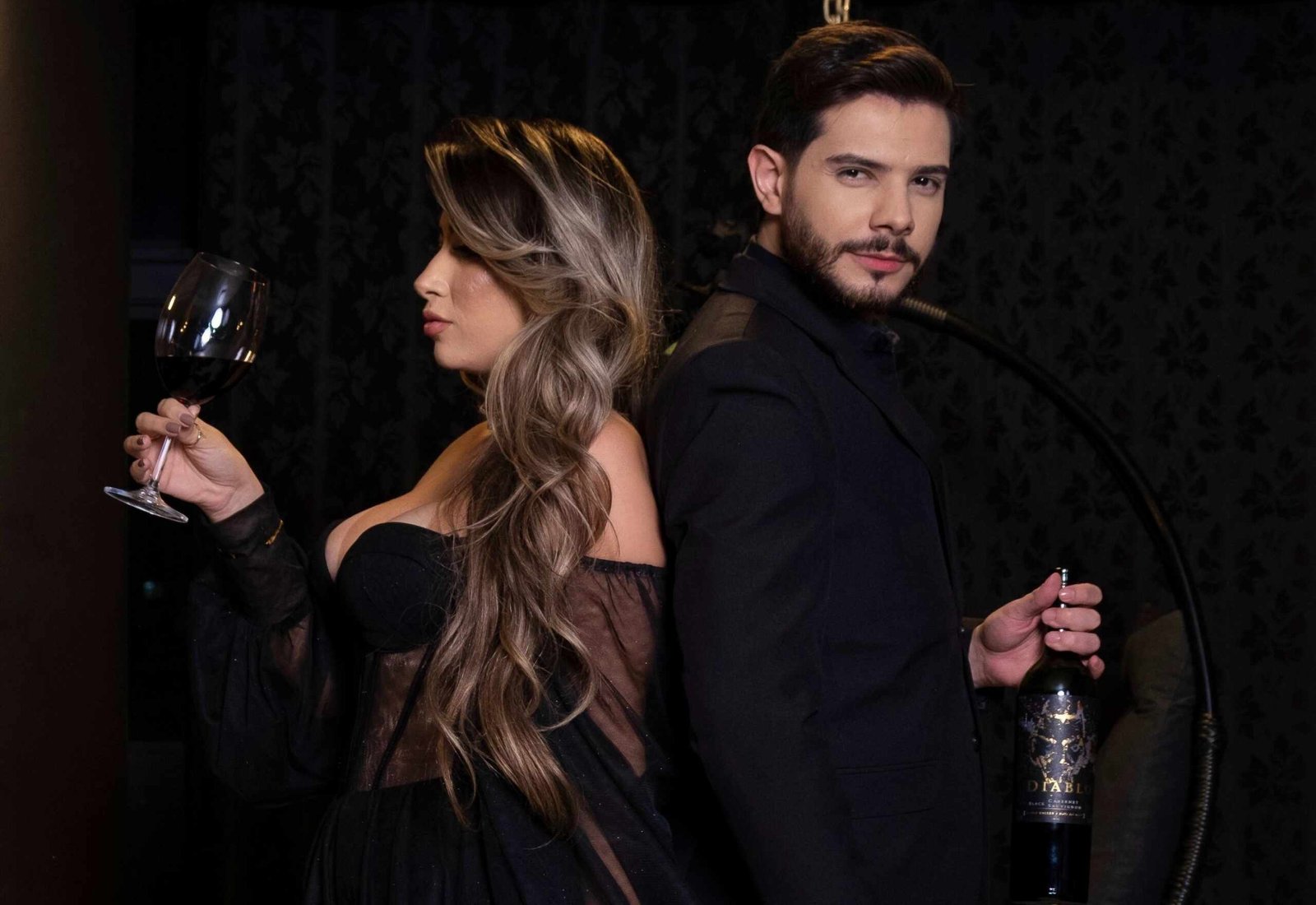 Thalles Luna aposta em sensualidade e estética de cinema no novo clipe de “La Musa De La Playa” Thalles Luna aposta em sensualidade e estética de cinema no novo clipe de “La Musa De La Playa”
