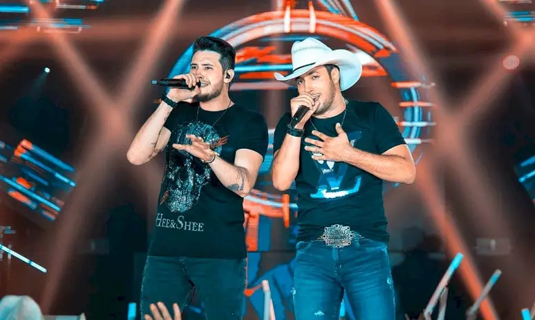 Som bruto na viola? Bruno & Barretto abrem festividades com “Sistemão”