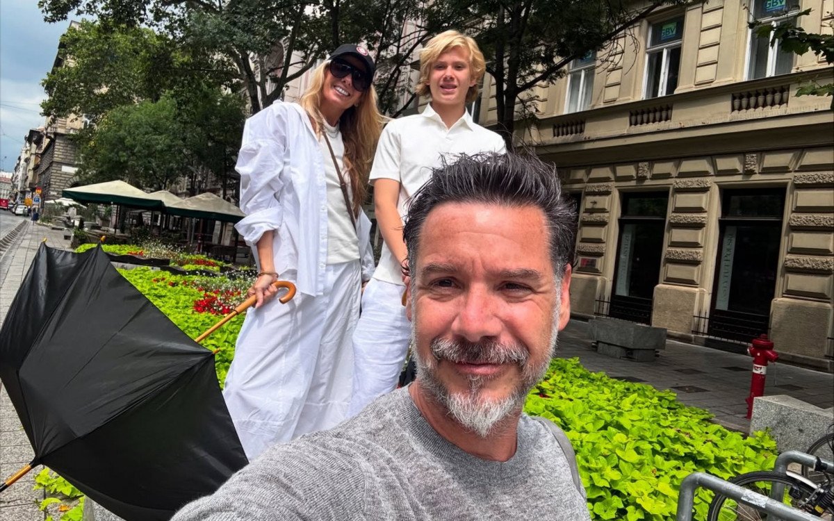 Adriane Galisteu se emociona ao revisitar Budapeste com a família após 31 anos Adriane Galisteu se emociona ao revisitar Budapeste com a família após 31 anos