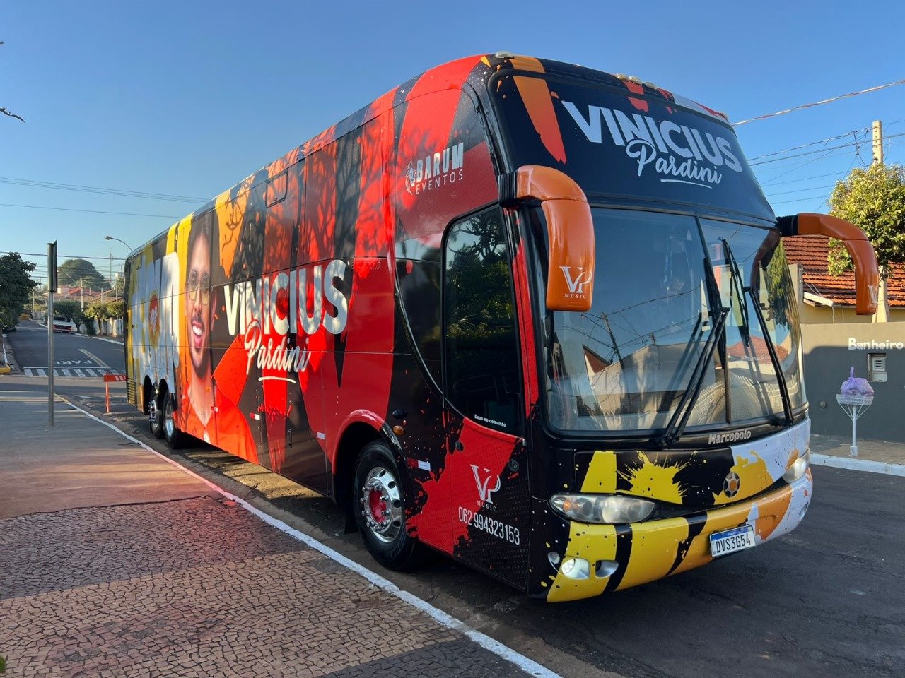 Vinicius Pardini se emociona ao ganhar ônibus com o seu nome 32 8e2cb396 b044 4bad 926c 9b8308df3440